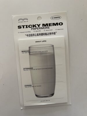 Notebook with 30 self-adhesive sheets.