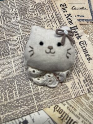 "Mama Cat" Brooch